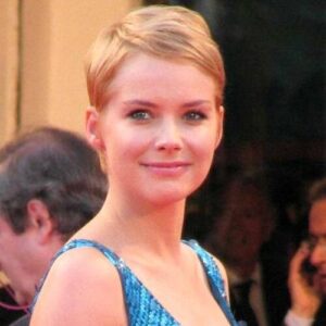 Andrea Osvárt