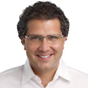 Armando Ríos Piter