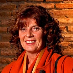 Consuelo Holzapfel