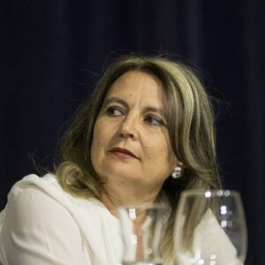 Elvira Roca Barea