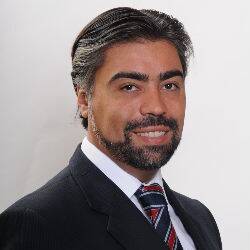 Giovanni Calderón