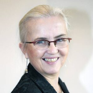 Helen Bjørnøy