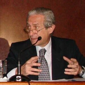Juan José Llach