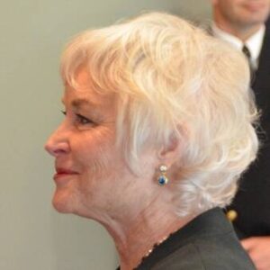 Lisa Harrow
