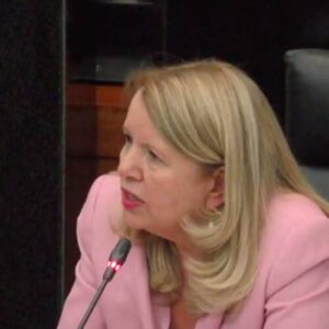 Loretta Ortíz Ahlf