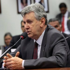 Luis Carlos Heinze