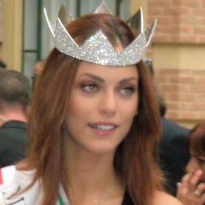 Miriam Leone