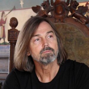 Nikas Safronov