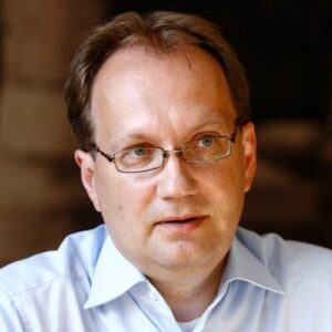 Péter Hoppál