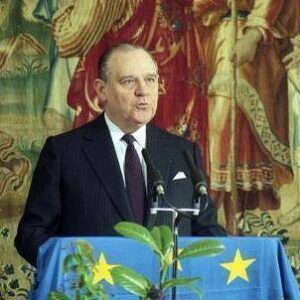 Raymond Barre