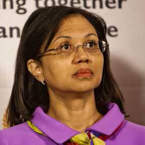 Tina Joemat-Peterson