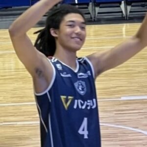 Akira Jacobs