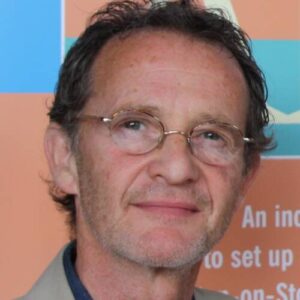 Anton Lesser