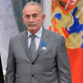 Aslambek Aslakhanov