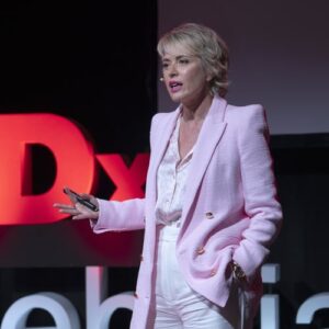 Carme Artigas