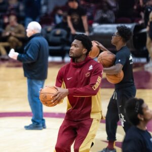 Damian Jones