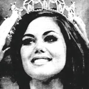 Deborah Shelton