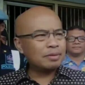 Desmond Junaidi Mahesa