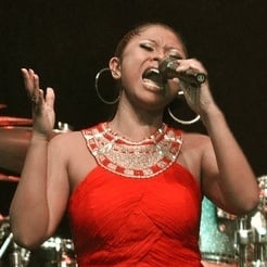 Dira Sugandi