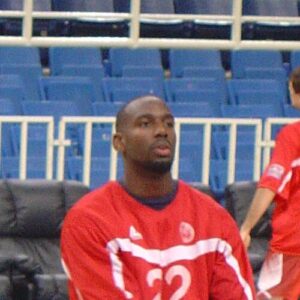 Dustin Hogue