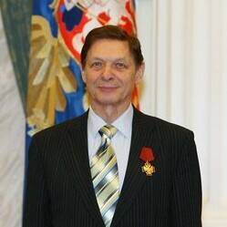 Eduard Khil