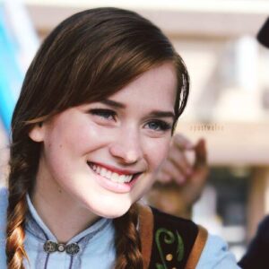 Elizabeth Lail