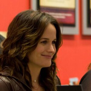 Elizabeth Reaser