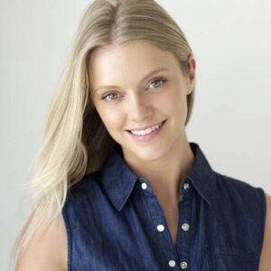 Elle Evans