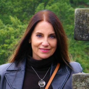 Glynnis Talken Campbell