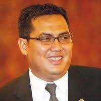 Helmy Faishal Zaini