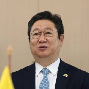 Hwang Hee