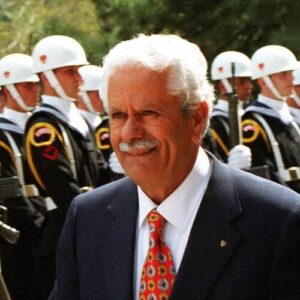 İsmet Sezgin
