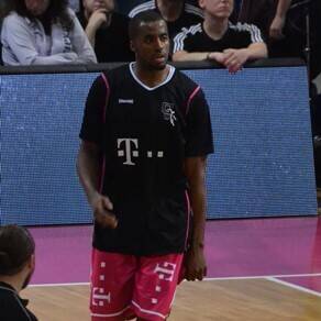 Jamel McLean