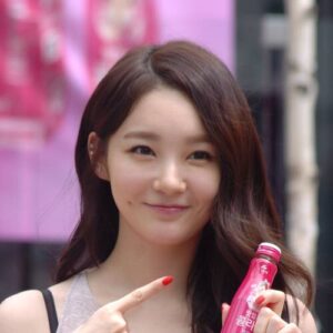 Kang Min-kyeong