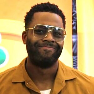 LaRoyce Hawkins