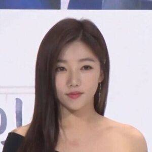 Lee Chae-young