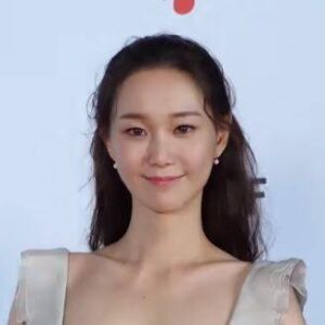 Lee Yoo-young