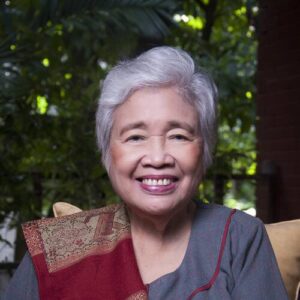 Leonor Briones