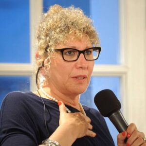 Lizzie Doron