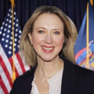 Lucy Lang