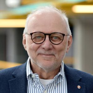 M. Tamer Özsu