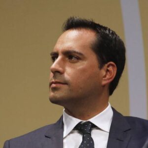 Mauricio Vila Dosal