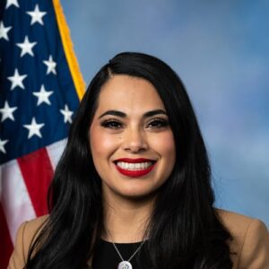 Mayra Flores