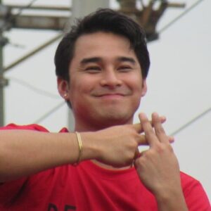 Mccoy De Leon