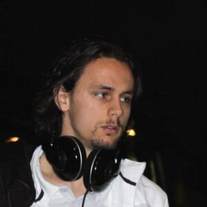 Neven Subotić
