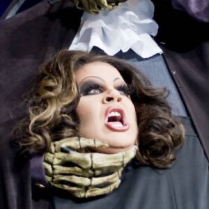 Nina West