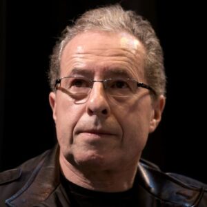 Peter James