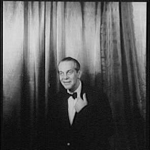 Raymond Massey