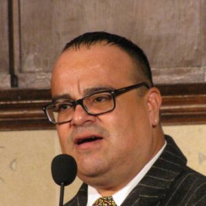 Rigoberto González