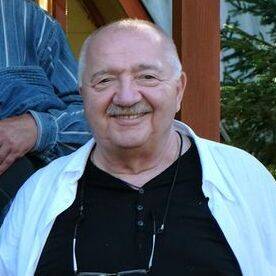 Robert Sturua